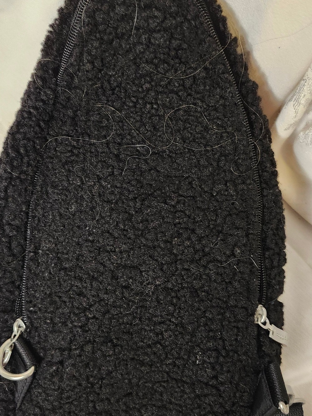 Baggallini Black Sherpa Sling Bag with Silver Logo - Picture 4 of 11